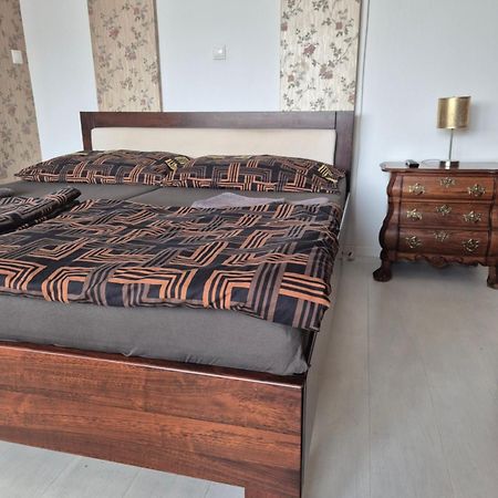 Balassi apartment Štúrovo Bagian luar foto